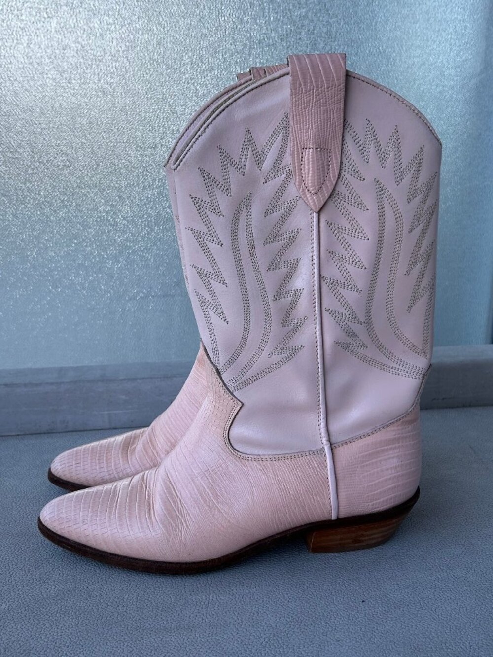 Vintage Baby Pink Croc Embossed Leather Cowboy Boots, Size 7, Made in Mexico